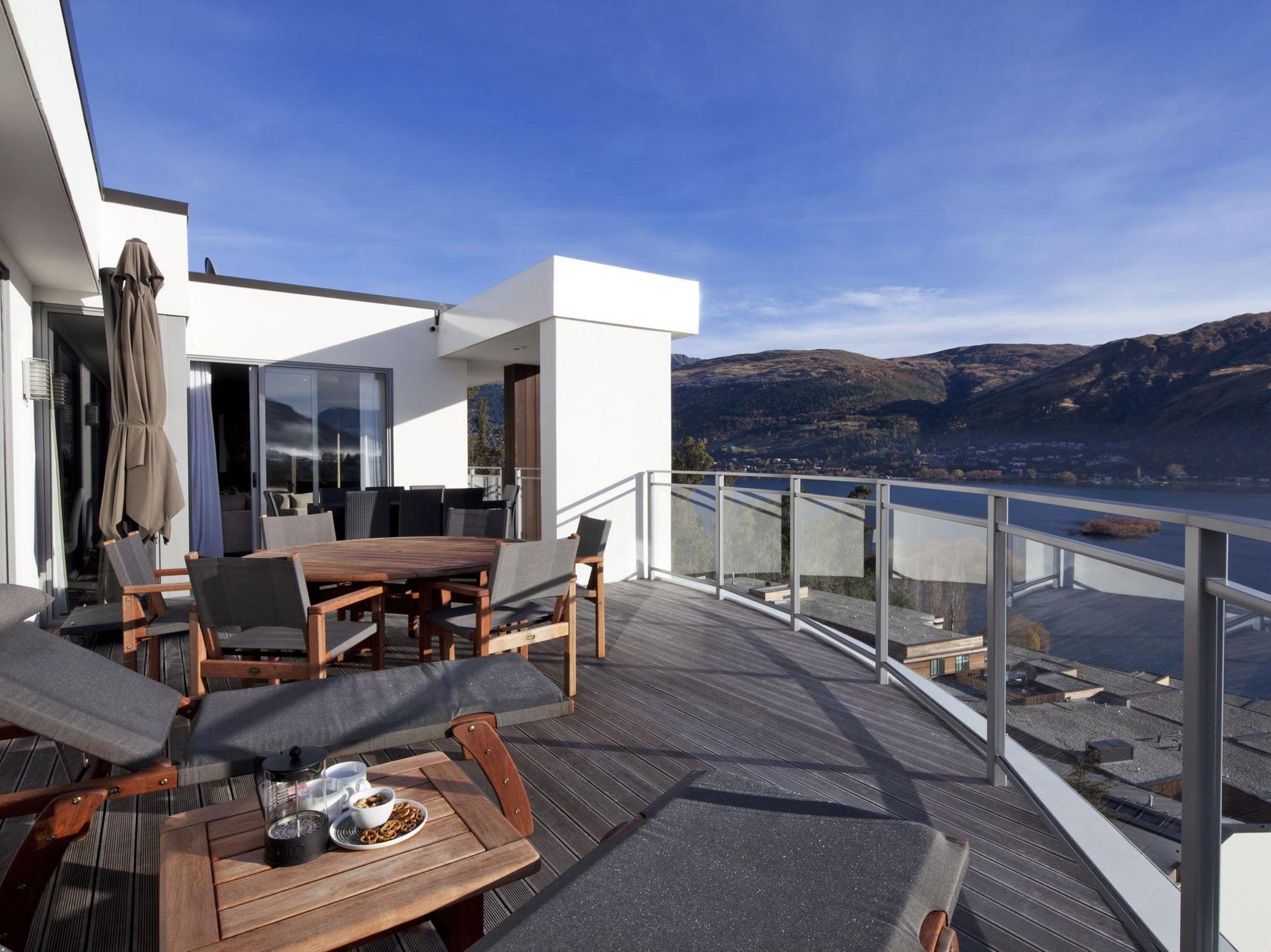 Queenstown Village Apartments Exterior photo