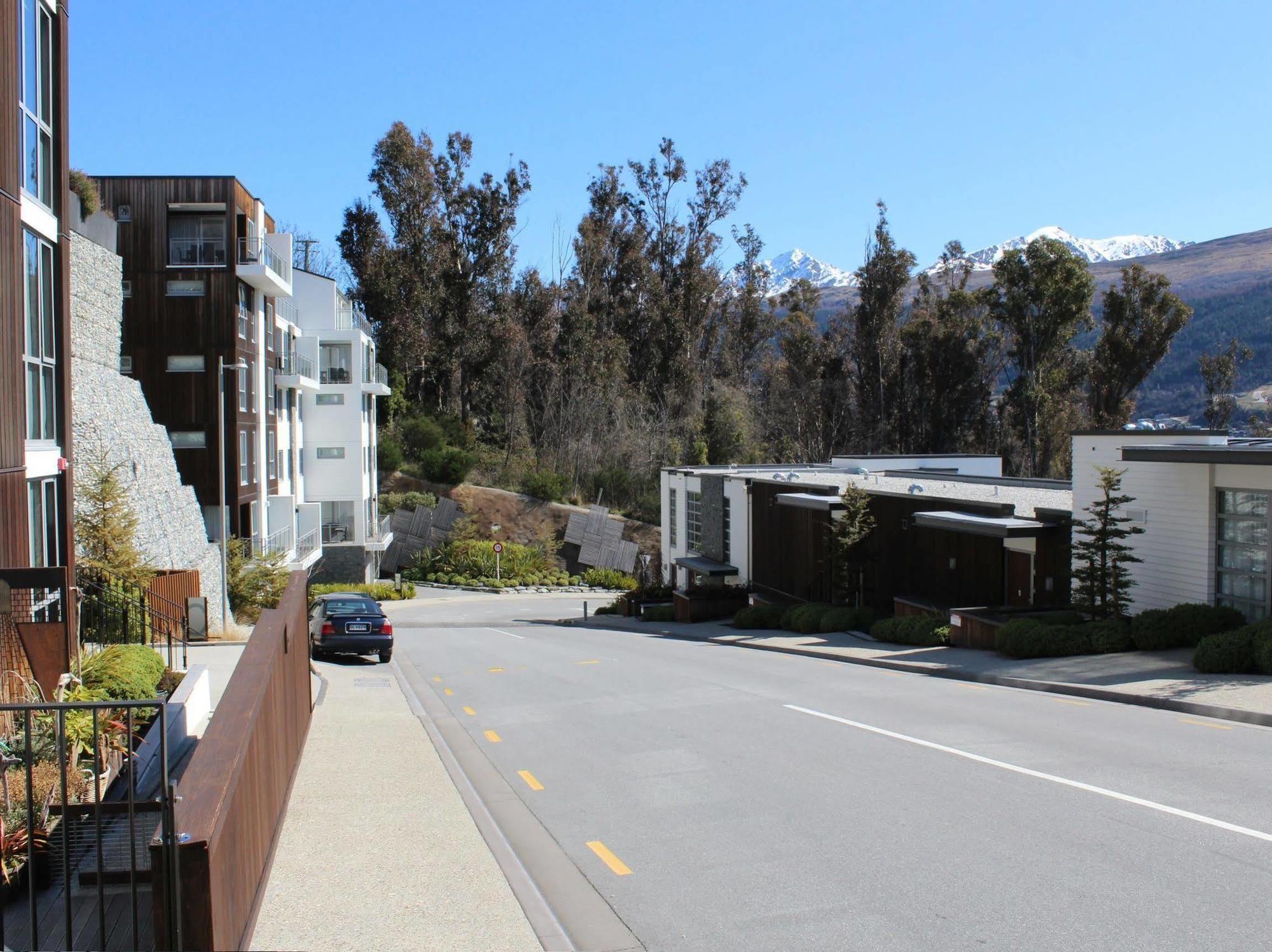 Queenstown Village Apartments Exterior photo