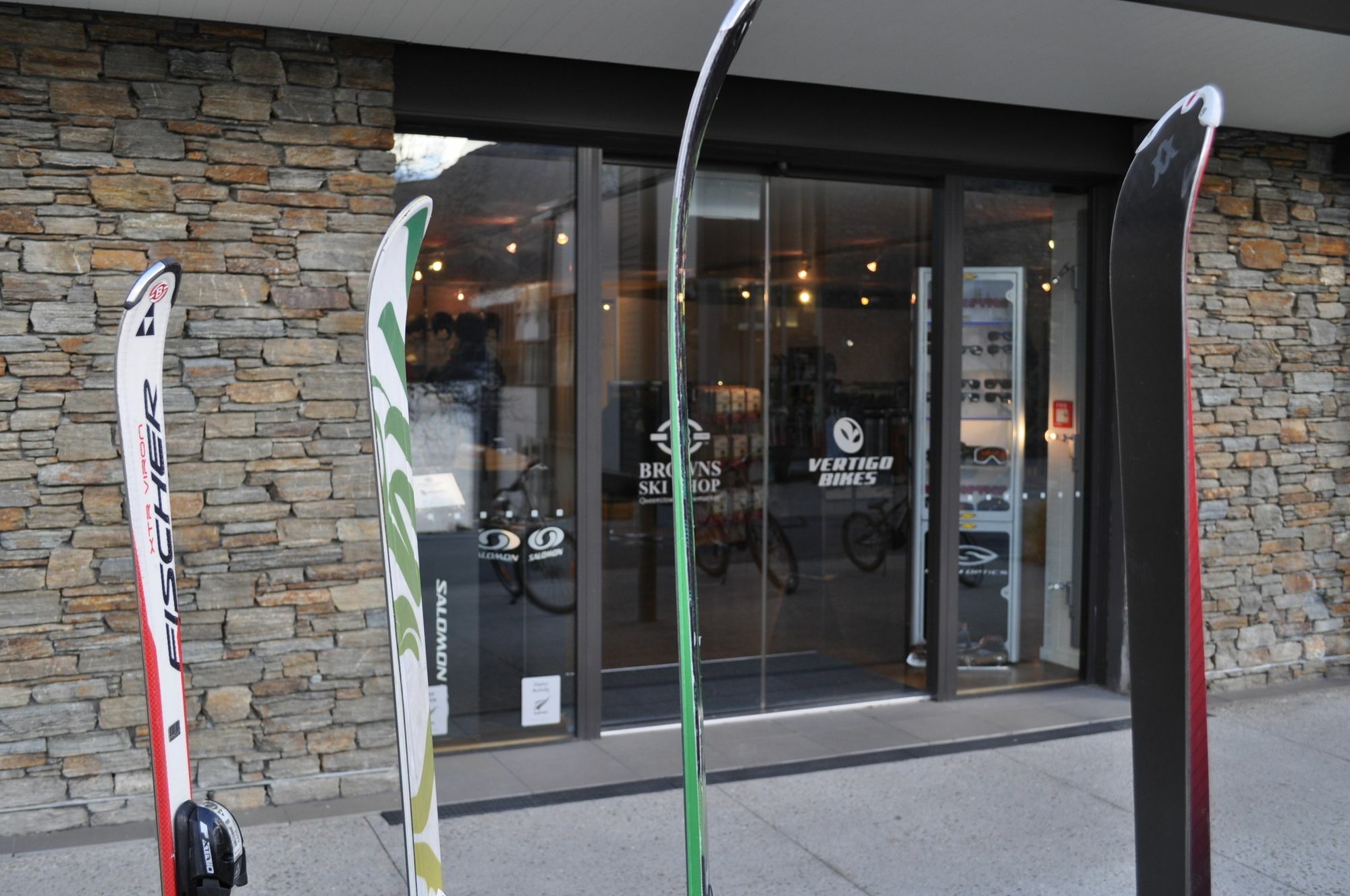 Queenstown Village Apartments Exterior photo